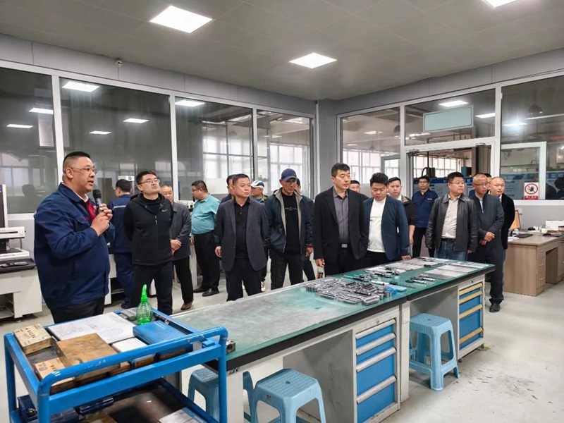 青島禹城商會(huì)成立一周年工作總結(jié)會(huì)議3.jpg 青島禹城商會(huì)成立一周年工作總結(jié)會(huì)議3.jpg